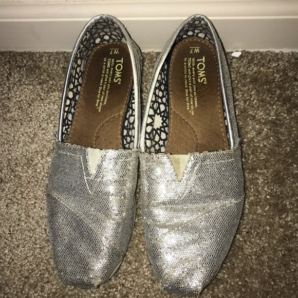 sparkly silver toms - Picture 2 of 4